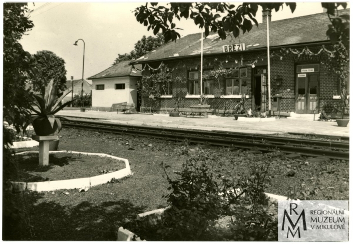 Březí - železniční stanice - foto, zdroj: RMM